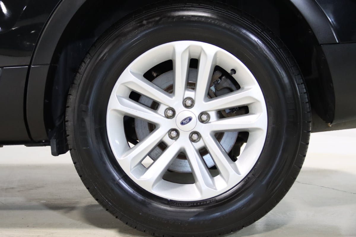 Used 2014 Ford Explorer XLT FWD image 60