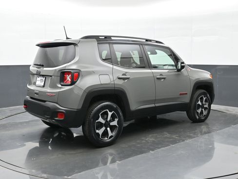 Used 2022 Jeep Renegade Trailhawk w/ Sun/Sound Group AWD/4WD image 8