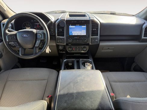 Used 2018 Ford F150 XLT w/ Equipment Group 302A Luxury image 10