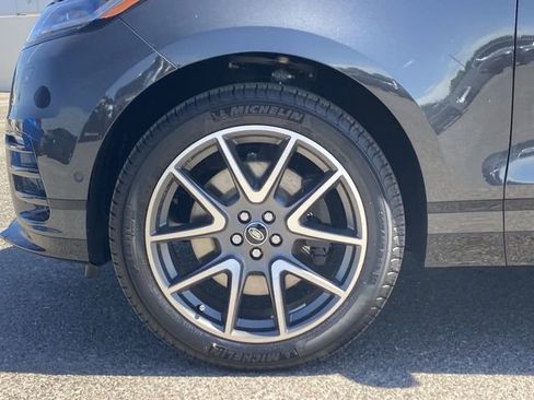 New 2026 Land Rover Range Rover Velar Dynamic SE image 21