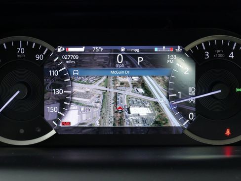 Used 2023 Land Rover Discovery Sport S image 48