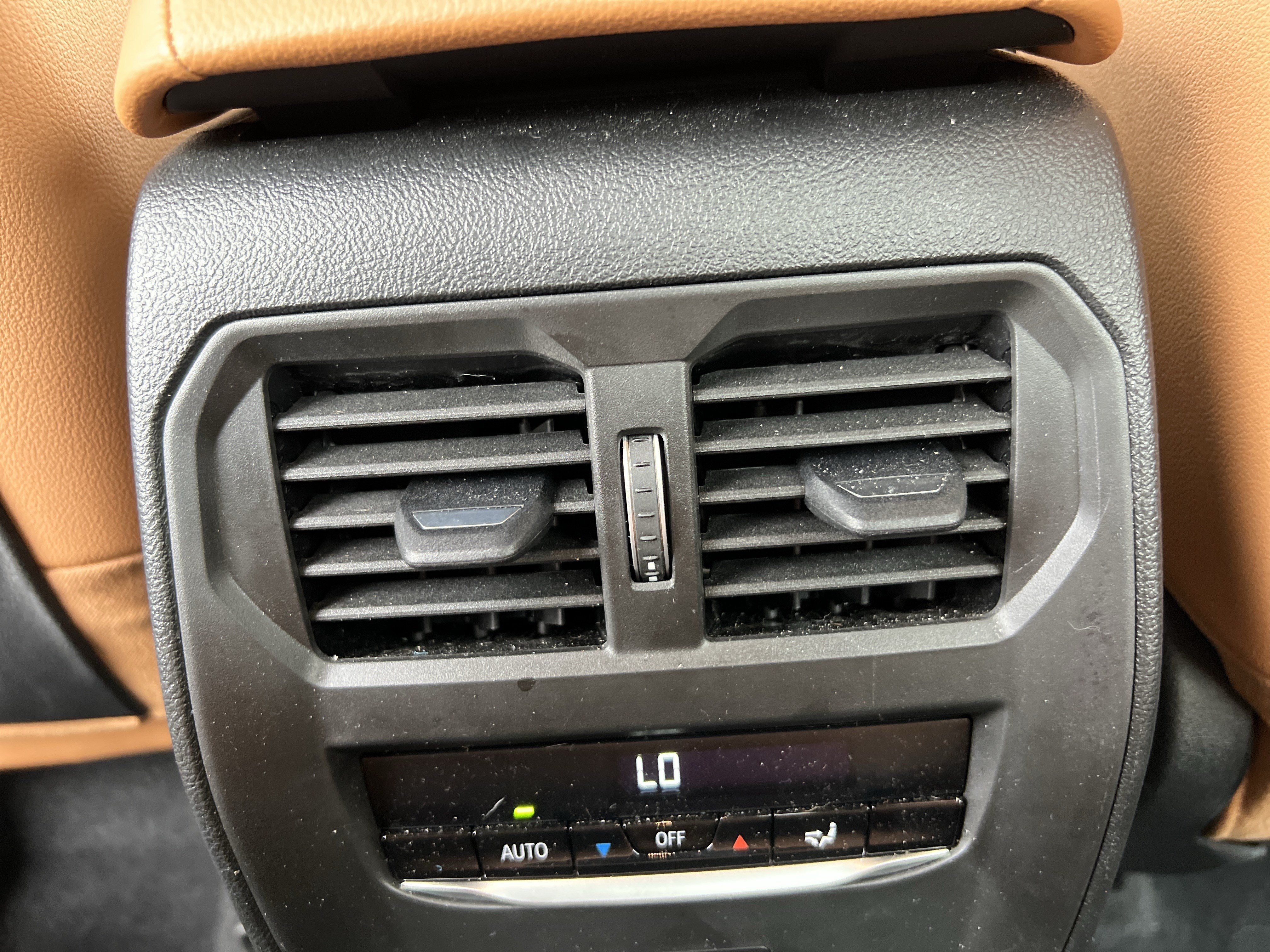 Certified 2026 BMW 330i Sedan RWD image 39