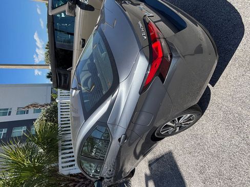 Used 2025 Nissan Versa SV image 8