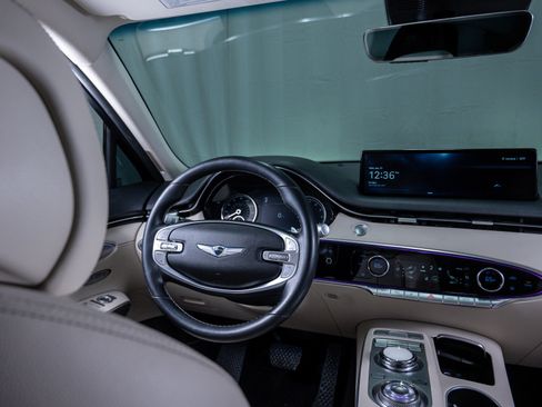 Used 2022 Genesis GV70 2.5T Advanced w/ Advanced Package image 14