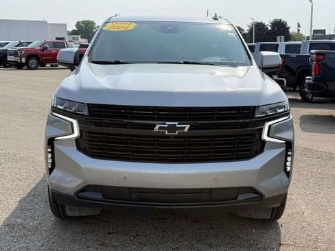 Used 2024 Chevrolet Suburban RST w/ Luxury Package AWD/4WD image 3