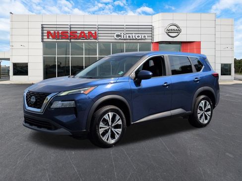Used 2023 Nissan Rogue SV AWD/4WD image 7