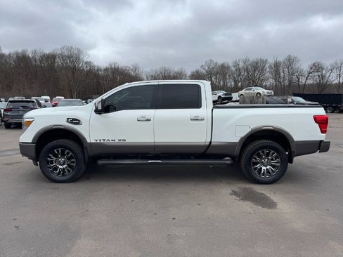 Used 2016 Nissan Titan Platinum Reserve image 2