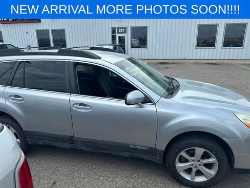 Used 2013 Subaru Outback 2.5i Premium w/ All-Weather Pkg AWD/4WD image 9