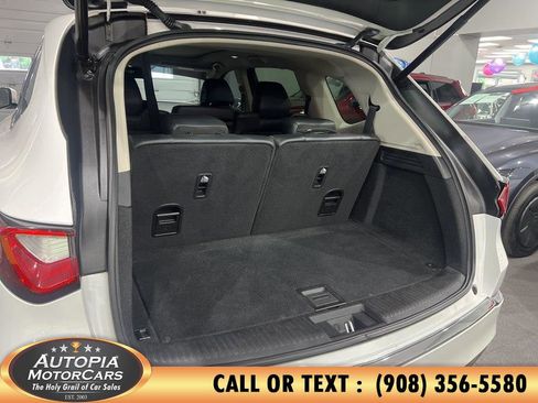 Used 2023 Acura MDX SH-AWD image 19