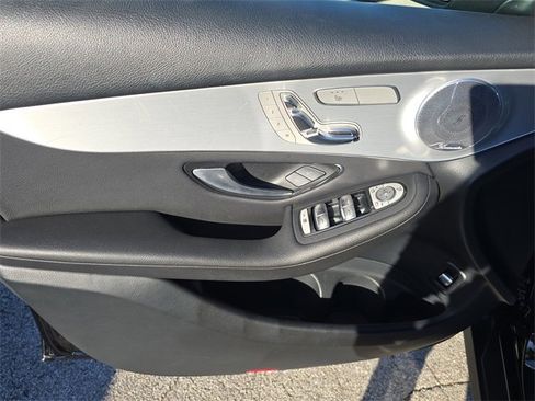 Used 2020 Mercedes-Benz GLC 300 image 16