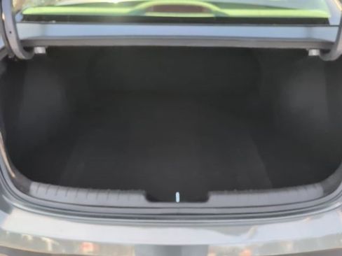 Used 2024 Hyundai Elantra SEL image 14