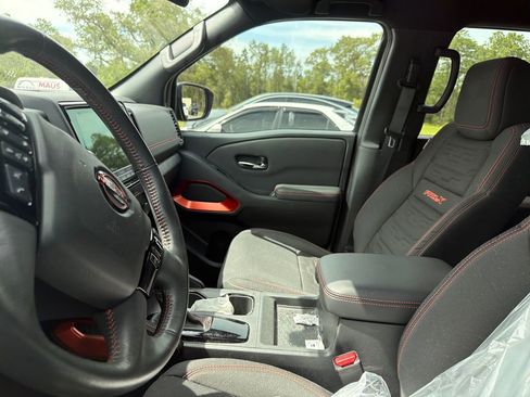 Used 2024 Nissan Frontier Pro-X w/ Technology Package RWD image 10