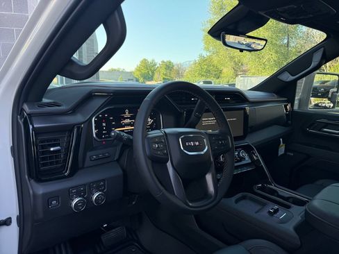 Used 2026 GMC Sierra 2500 AT4 AWD/4WD image 22