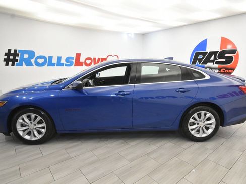 Used 2023 Chevrolet Malibu LT FWD image 2
