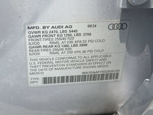 Used 2025 Audi Q5 2.0T Premium AWD/4WD image 32