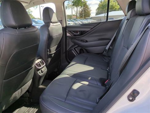 Used 2020 Subaru Outback Limited image 14