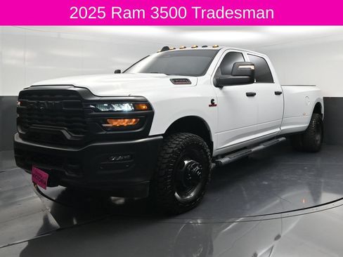 Used 2025 RAM 3500 Tradesman AWD/4WD image 2