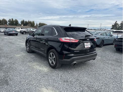 Used 2020 Ford Edge SEL w/ Convenience Package image 3
