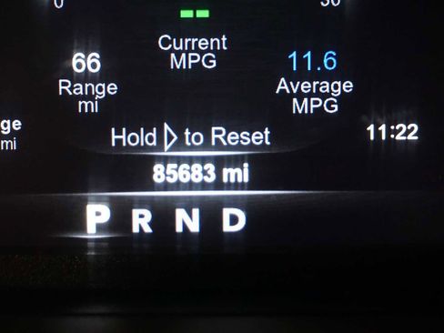 Used 2018 RAM 1500 Classic SLT w/ Luxury Group image 27