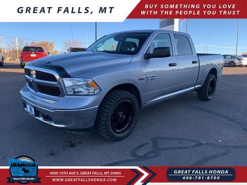 Used 2022 RAM 1500 Classic SLT w/ Protection Group image 3