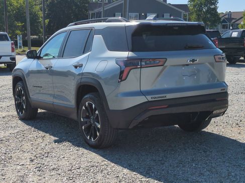 New 2026 Chevrolet Equinox RS w/ Convenience Package III FWD image 7