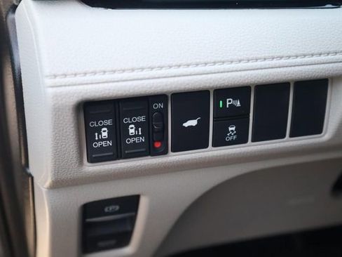 New 2026 Honda Odyssey Touring image 12