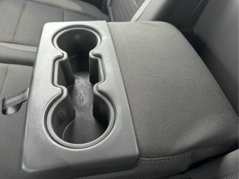 Used 2023 Chevrolet Silverado 1500 Custom image 18