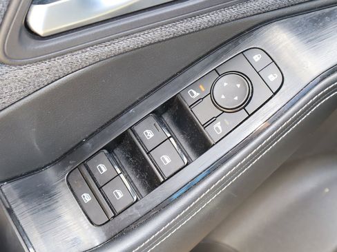 Used 2023 Nissan Rogue SV AWD/4WD image 18