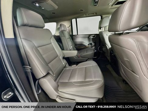 Used 2015 GMC Yukon XL Denali w/ Premium Package AWD/4WD image 31