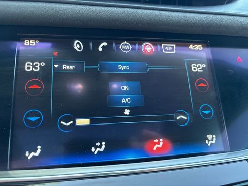 Used 2017 Cadillac XT5 Platinum w/ Driver Assist Package AWD/4WD image 29