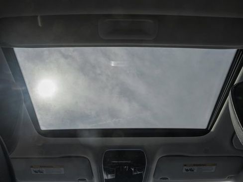 Used 2023 Mercedes-Benz C 300 4MATIC Sedan image 31