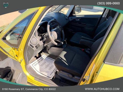 Used 2013 Suzuki SX4 AWD Hatchback image 7