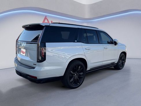 Used 2021 Cadillac Escalade Sport w/ Driver Assist Tech Package AWD/4WD image 5