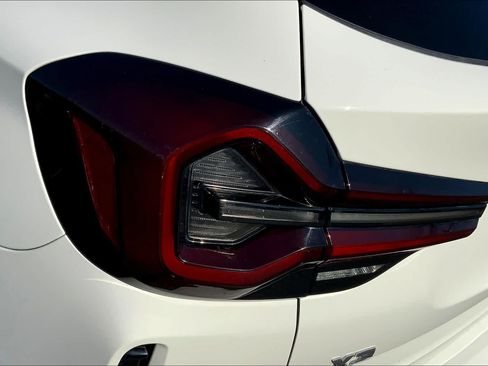 Used 2022 BMW X3 M40i AWD/4WD image 28
