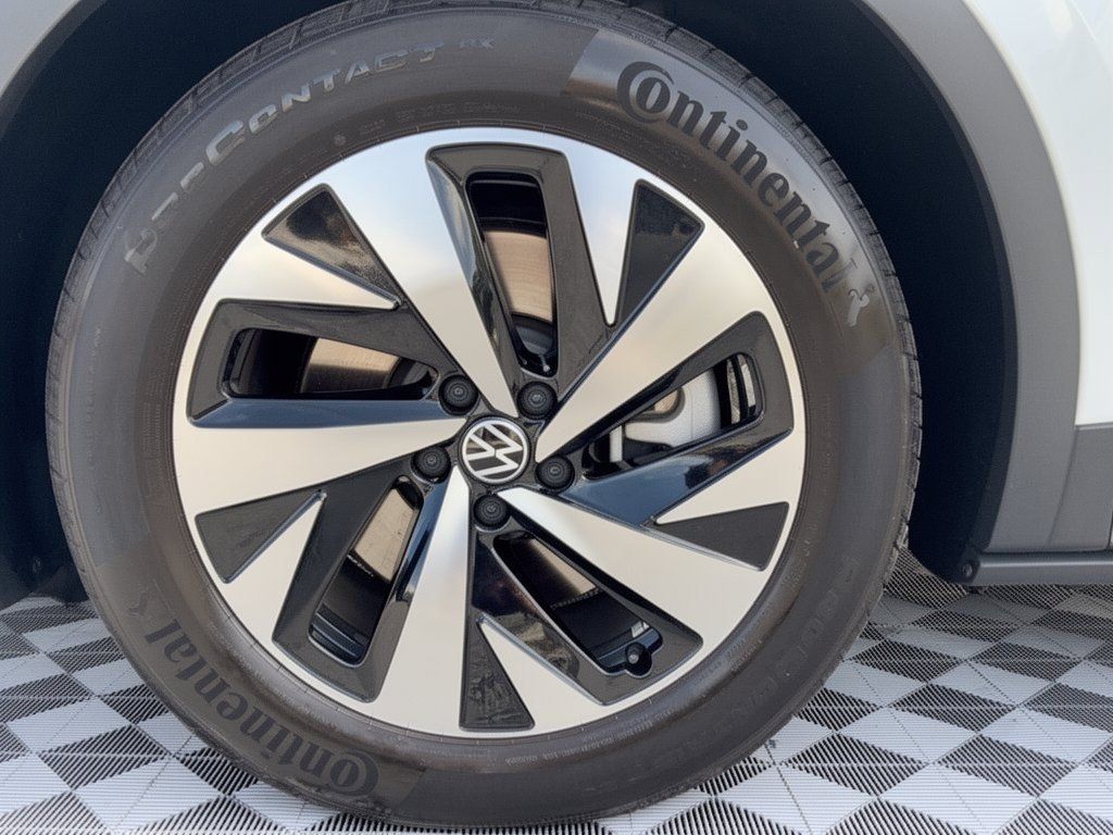 Used 2024 Volkswagen ID.4 2WD image 13