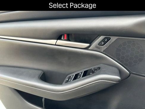 Used 2021 MAZDA MAZDA3 s image 13