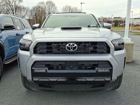 New 2025 Toyota 4Runner TRD Sport image 2