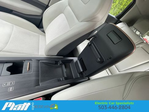 Used 2024 Nissan Ariya FWD image 33