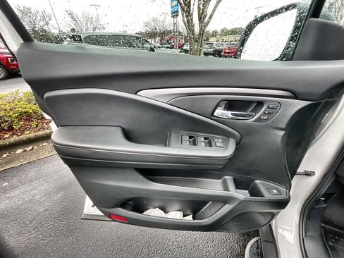 Used 2025 Honda Ridgeline RTL image 22