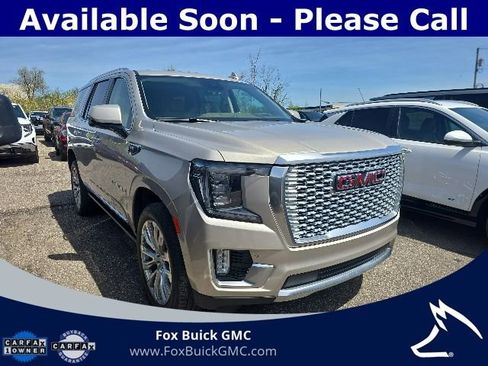 Used 2024 GMC Yukon Denali AWD/4WD image 3