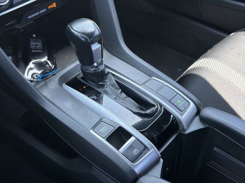 Used 2020 Honda Civic Sport image 26