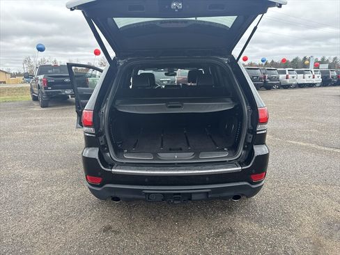 Used 2017 Jeep Grand Cherokee Trailhawk AWD/4WD image 7
