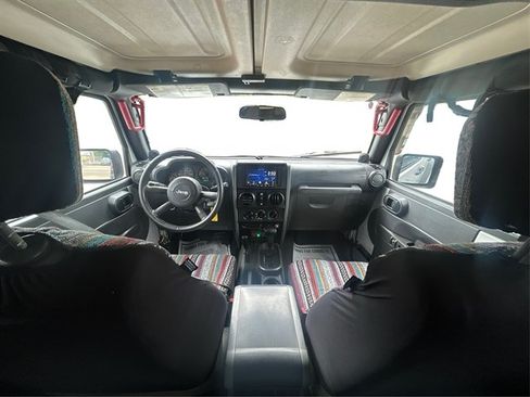 Used 2009 Jeep Wrangler Unlimited X AWD/4WD image 31