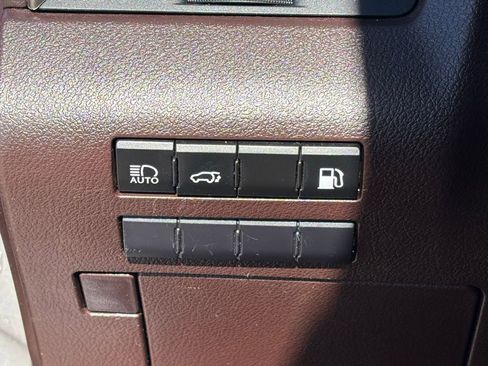 Used 2018 Lexus RX 450h AWD image 28