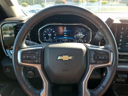 Used 2025 Chevrolet Silverado 2500 LTZ w/ LTZ Premium Package AWD/4WD image 19
