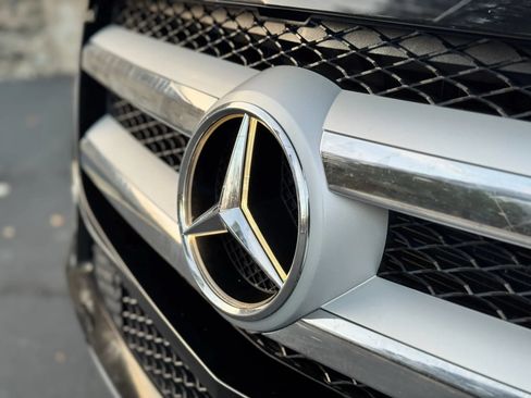 Used 2014 Mercedes-Benz GL 450 4MATIC image 10
