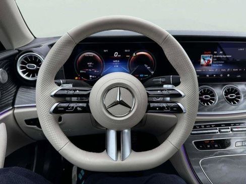 Used 2023 Mercedes-Benz E 450 4MATIC Cabriolet image 30