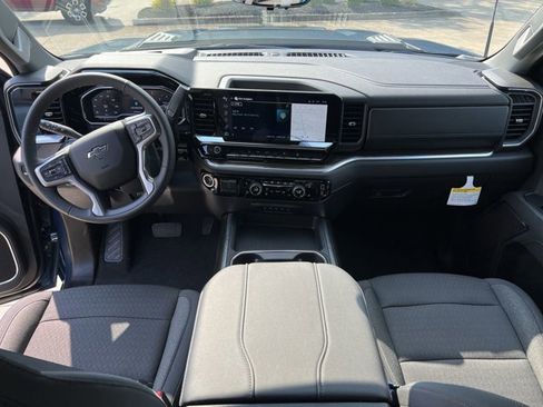 Used 2025 Chevrolet Silverado 2500 LT w/ Trail Boss Package AWD/4WD image 21