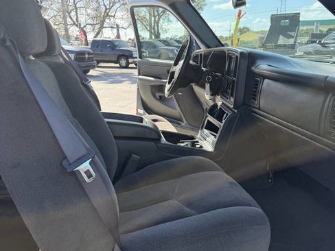 Used 2006 Chevrolet Silverado 1500 LT w/ Onstar Plus Package RWD image 5