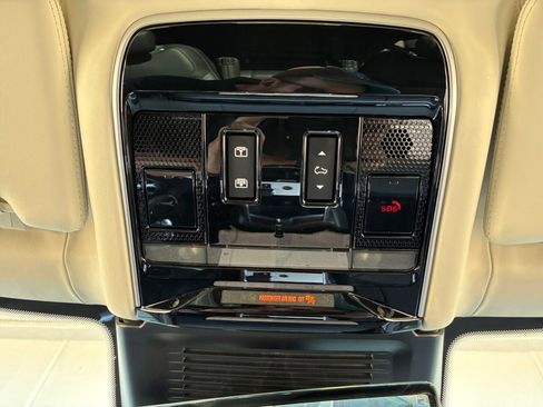 Certified 2025 Land Rover Range Rover Autobiography image 20